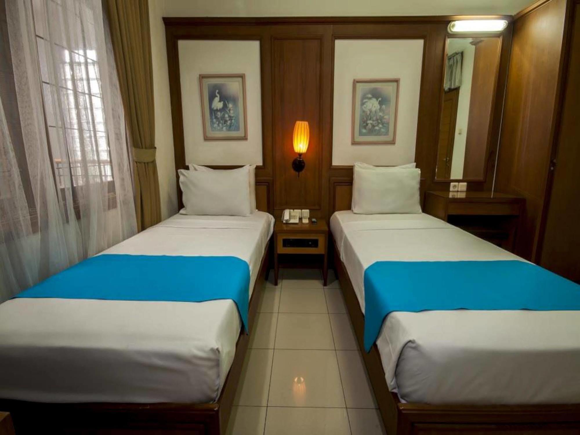 Caryota Hotel Бандунг Екстериор снимка