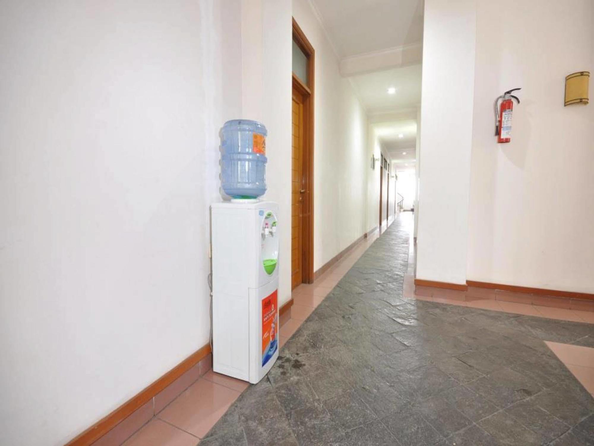 Caryota Hotel Бандунг Екстериор снимка