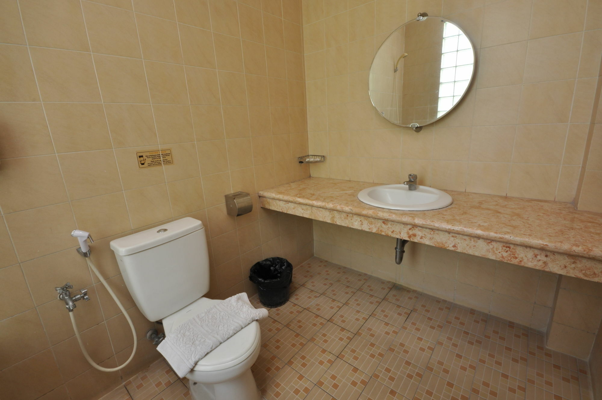 Caryota Hotel Бандунг Екстериор снимка